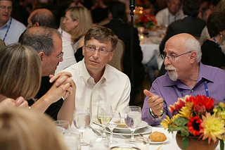 Illustration for article titled When Two Worlds Collide: Jobs and Gates Hang Out Together